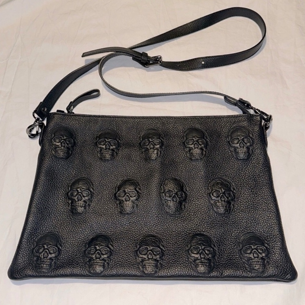 iopelle Italia Skull embossed black Leather crossbody bag